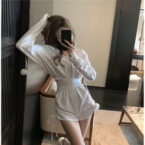 偷拍偷窥少女肏屄
