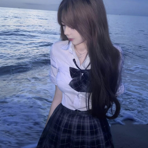 偷拍偷窥少女肏屄
