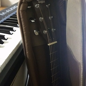 偷拍偷窥少女肏屄
